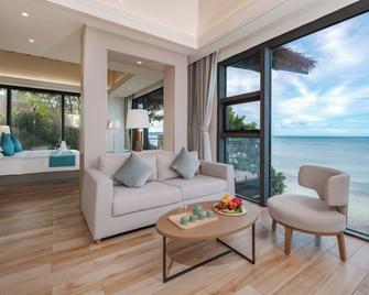 Palau Sunrise Sea View Landison Retreat - Koror - Huiskamer