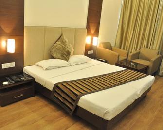 Hotel Parbhat Inn - Panchkula - Habitación