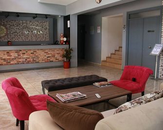 The Marmaris Boutique Hotel - Marmaris - Front desk