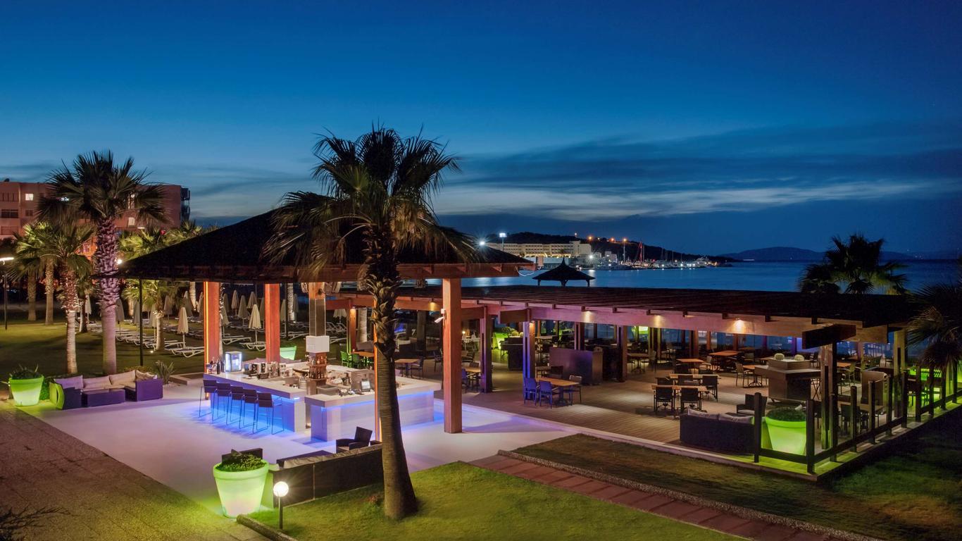 Radisson Blu Resort & Spa, Cesme