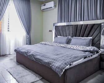 Eves Hills Hotel - Akuapim-Mampong