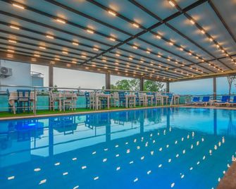 Huzur Royal Otel - Datça - Piscina