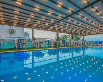 Huzur Royal Otel - דטקה - בריכה