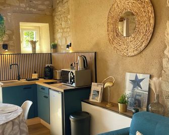 Domaine des Varennes - Louresse-Rochemenier - Kitchen