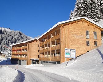 Apartment Haus Annabelle Apartment 7 - Vacation in the middle of the mountains - Damüls - Bâtiment