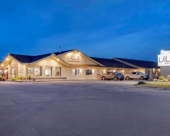 Villa Inn & Suites, SureStay Collection by Best Western - Hearst - Building