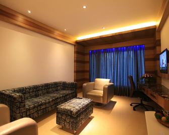 Diana Heights - Kochi - Living room