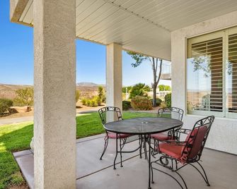 Tuscan Desert Vista #2001 condo - Saint George - Patio
