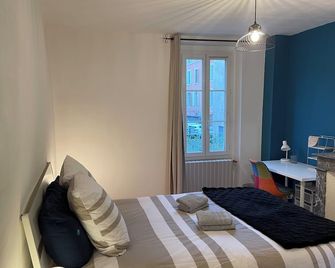 La Petite Fuxéenne - Foix - Chambre