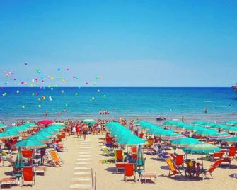 Villaggio Porticello Mare - Vieste - Beach