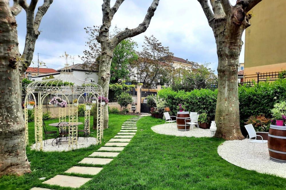 ريستورانتي ألبيرجو كورونا