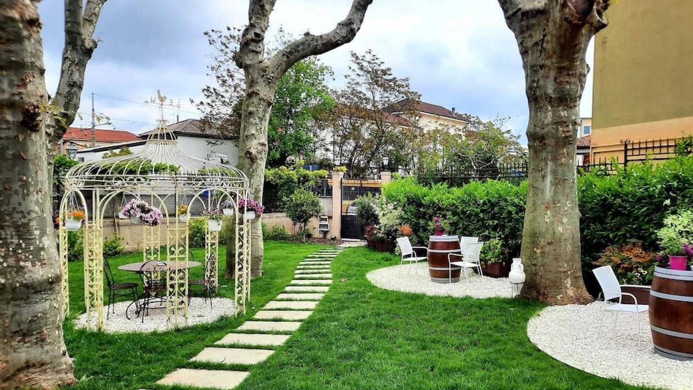 ريستورانتي ألبيرجو كورونا