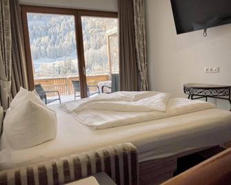 Hotel Garni Philipp - Serfaus - Bedroom