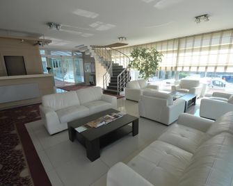 Rhiss Hotels Maltepe - Istanbul - Lobby