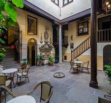Palacio Mariana Pineda Hotel