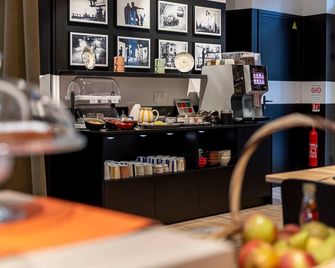 Dantan Hôtel - Boulogne-Billancourt - Buffet