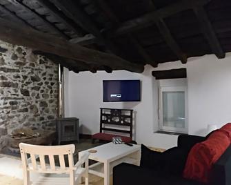 Casa Campacinas Casas Vacacional Con Vis - Pantón - Living room