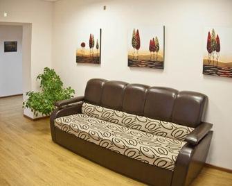 Hotel Irkut - Irkutsk - Sala de estar