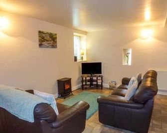 Post Box Cottage - Saltburn-by-the-Sea - Living room