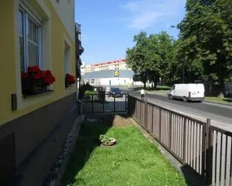 Msprivat - Karlovy Vary - Vista del exterior