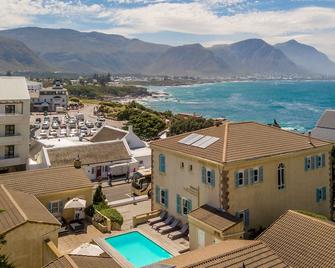 Auberge Burgundy Boutique Hotel & Spa - Hermanus - Building