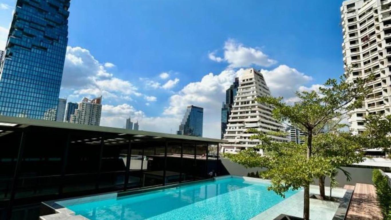 Quad Silom condominium