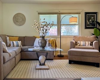 Westerville Comfort & Convenience - Westerville - Wohnzimmer