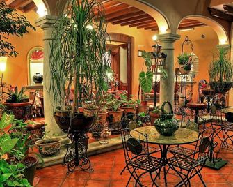 Hotel Parador San Miguel Oaxaca - Oaxaca - Patio