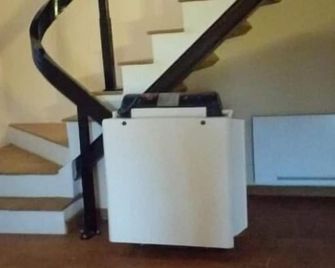 Double / Twin Room with single beds and disabled access - Nonna Genovina - Montenero d'Orcia - Escaleras