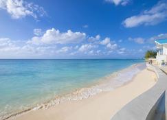 Cayman Reef Resort #52 - George Town - Beach