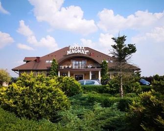 Hotel Magnat - Słupca - Budynek