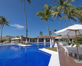 Cabo Blanco Hotel & Marina - Barra de Navidad - Pool