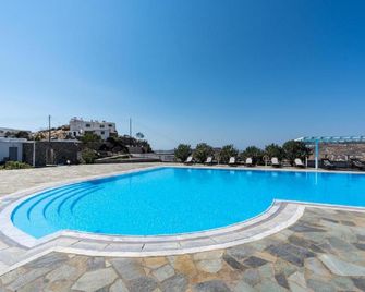Marianna Hotel - Psarrou - Piscine