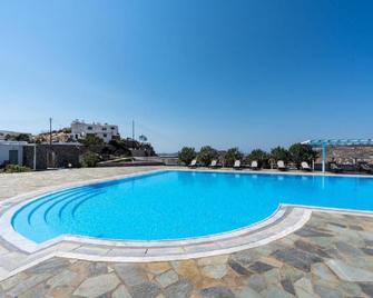 Marianna Hotel - Psarrou - Pool