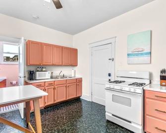 Cozy Studionurses/Profsgreat Neighborhoodw/Dparking - St. Louis - Kitchen