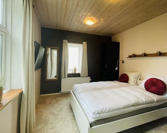 aday - Private room - Frederikshavn Center - Frederikshavn - Bedroom
