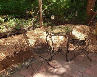Wine Country Tiny Home - Only 40 Cleaning Fee - Salem - Binnenhof