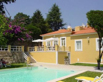 Glicínia Boutique Hotel - Freamunde - Piscina