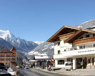 Glück auf - Mayrhofen - Building