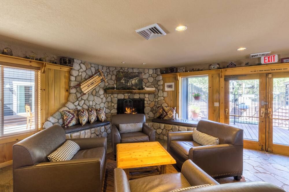 Red Wolf Lodge At Olympic Valley - Olympic Valley - Lounge