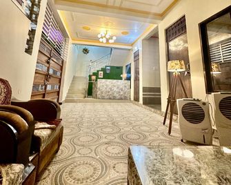 Ramadhya Palace - Faizābād - Lobby