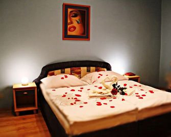 بينزيون بلازا - كوسيتش - غرفة نوم