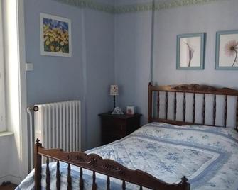 Maison du Moulinassou - Saint-Yrieix-la-Perche - Chambre