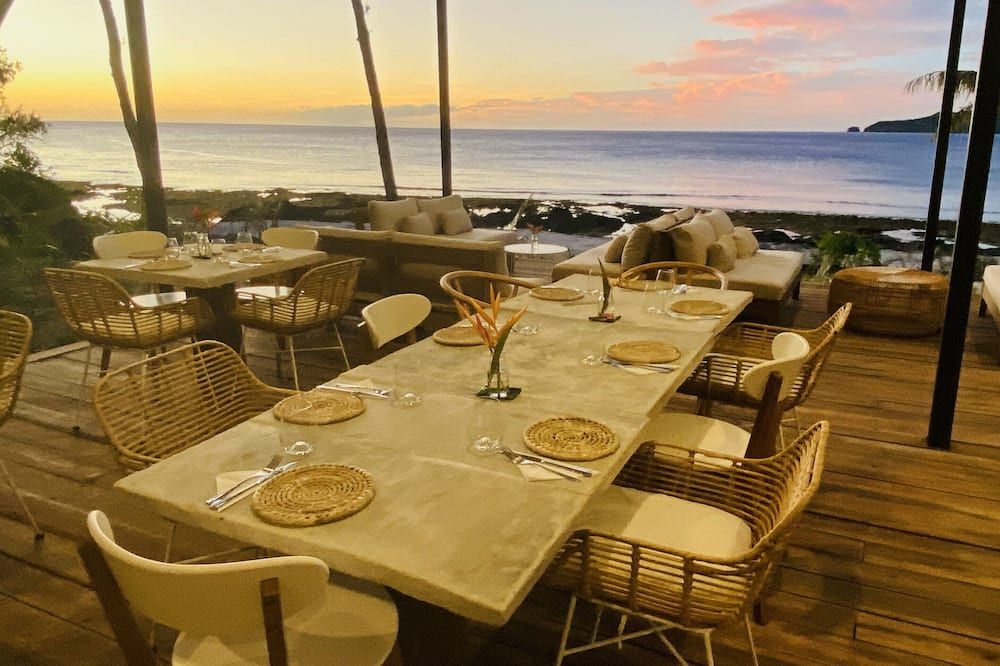 امٕ يزورت آند سبا - بورت فيلا - مطعم