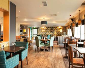 Premier Inn East Midlands Airport - Derby - Restaurant