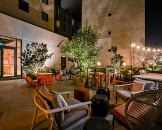 Tribe Paris Saint Ouen - Saint-Ouen - Patio