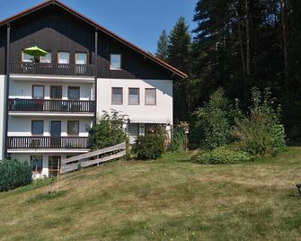 Quiet sunny apartment in bayarischen Fichtelgebirge - Weißenstadt - Gebäude