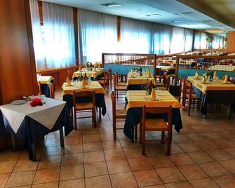 Hotel Holidays - Roccaraso - Restaurante