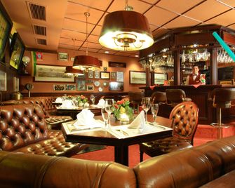 Hotel Panorama Hamburg-Billstedt - Hamburg - Bar