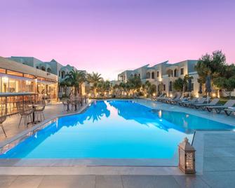 Malena Hotel & Suites - Adults Only by Omilos Hotels - Iraklio - Bazén